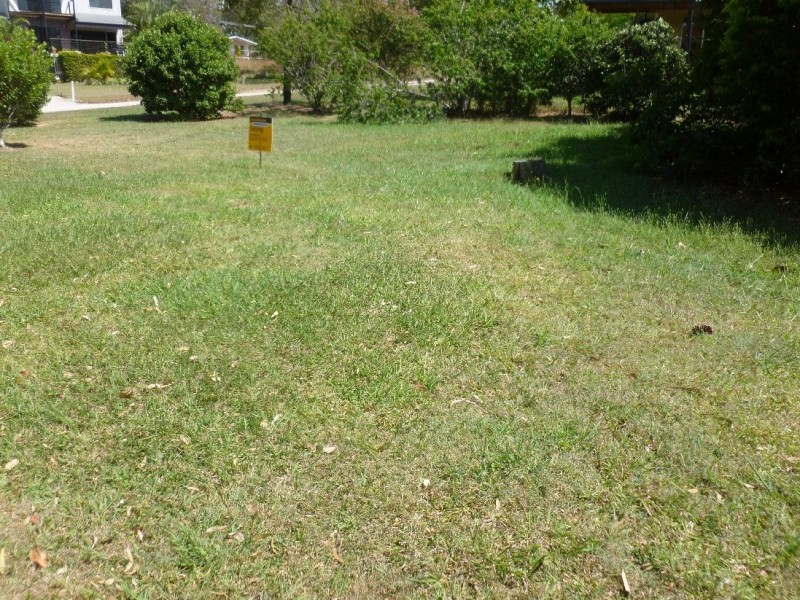 1 COORONG   STREET, Macleay Island QLD 4184