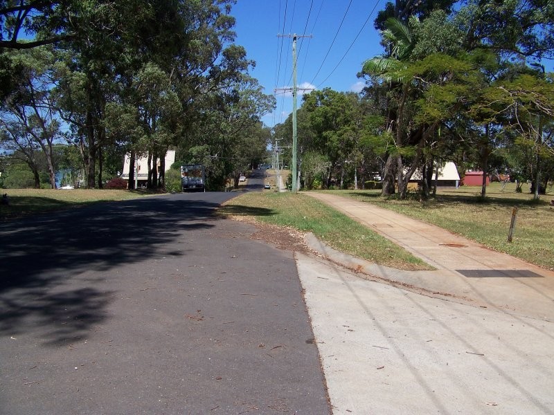 62-64 LUCAS dr, Lamb Island QLD 4184