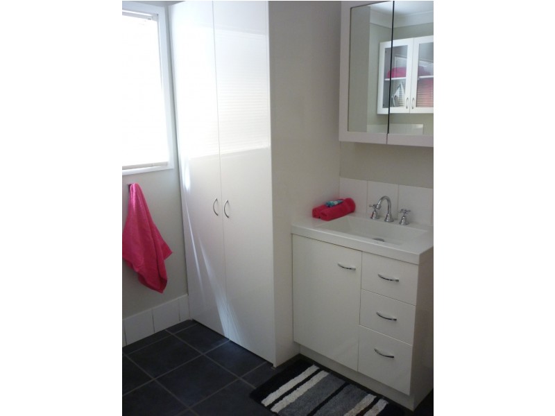 12 YACHT STREET, Russell Island QLD 4184