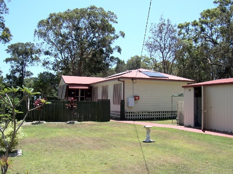 7 ROBIN STREET, Macleay Island QLD 4184