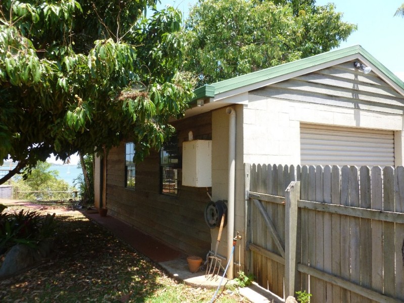 8 EMILY COURT, Macleay Island QLD 4184