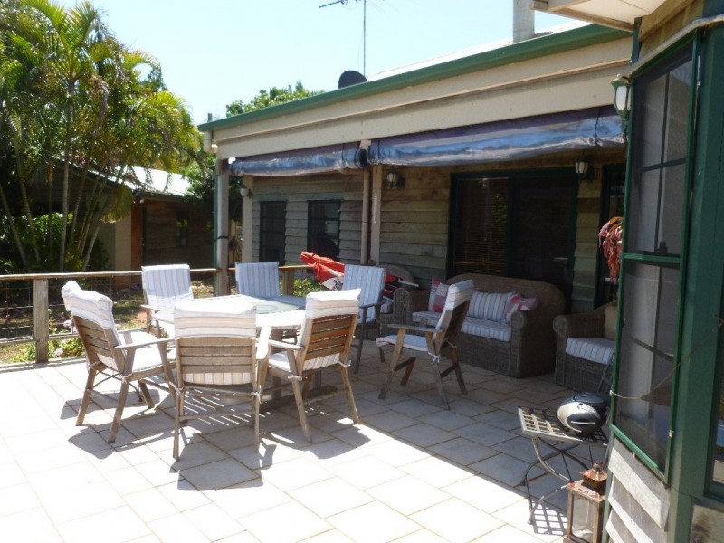 8 EMILY COURT, Macleay Island QLD 4184