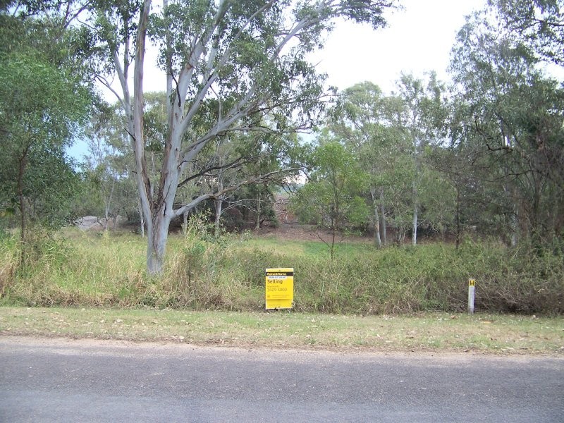 182 LUCAS dr, Lamb Island QLD 4184
