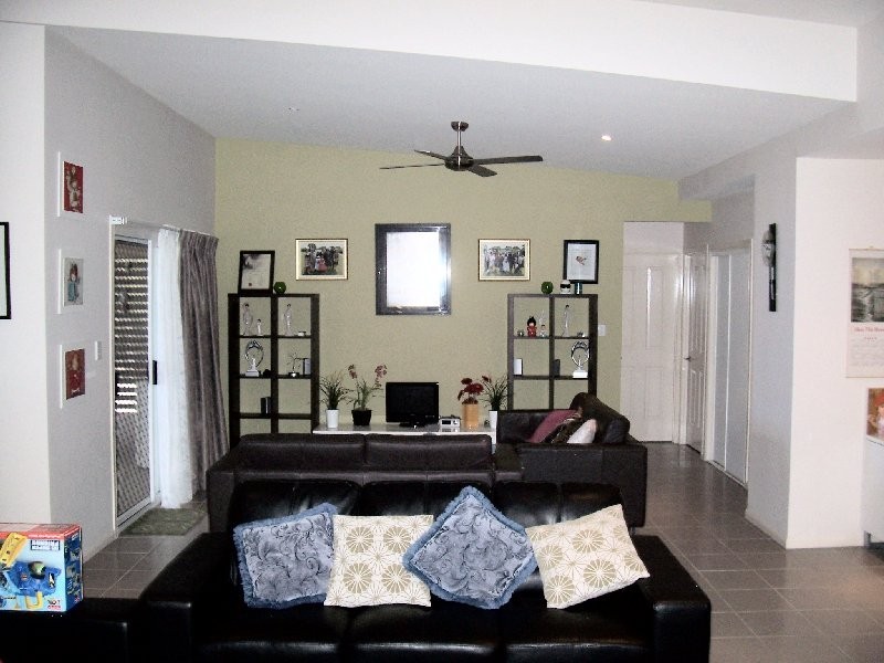 19-51 SCOTTS ROAD, Macleay Island QLD 4184