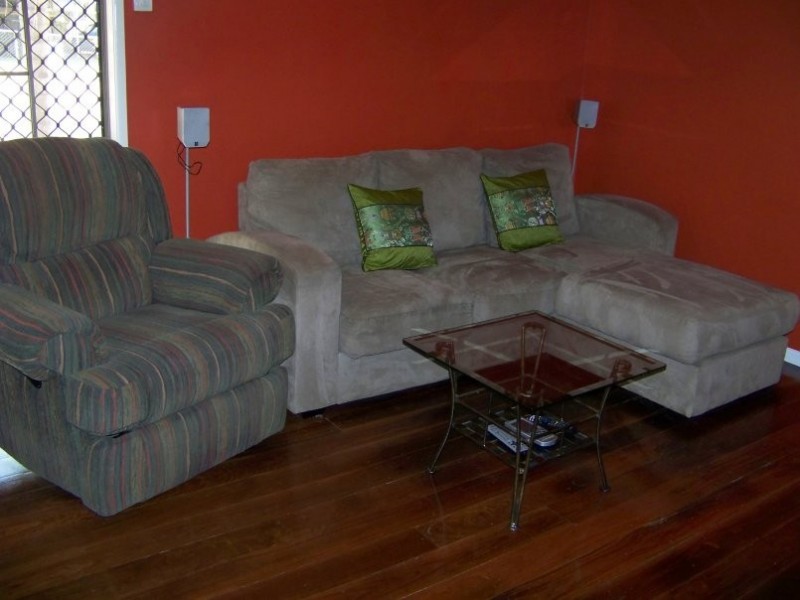 13 Brolga Street, Macleay Island QLD 4184