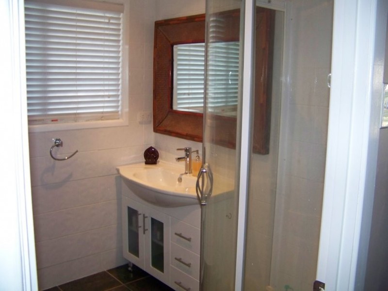 13 Brolga Street, Macleay Island QLD 4184