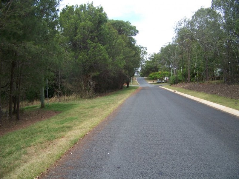 3 Rhodes St, Macleay Island QLD 4184