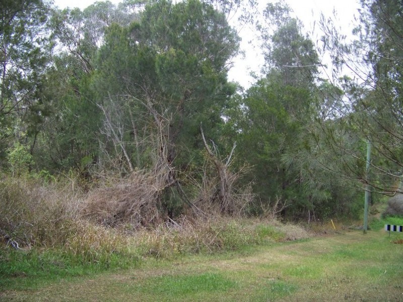 3 Rhodes St, Macleay Island QLD 4184