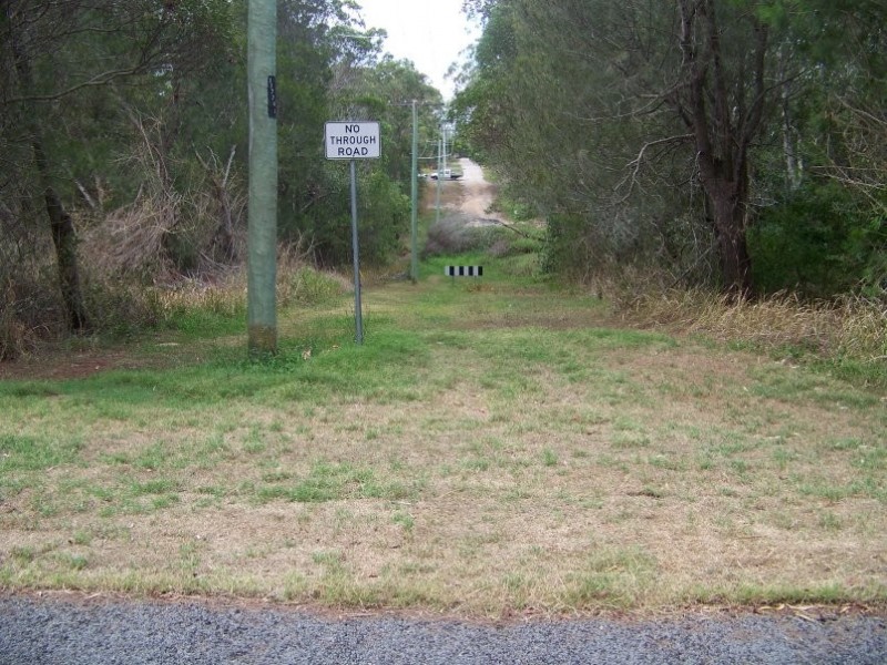 3 Rhodes St, Macleay Island QLD 4184