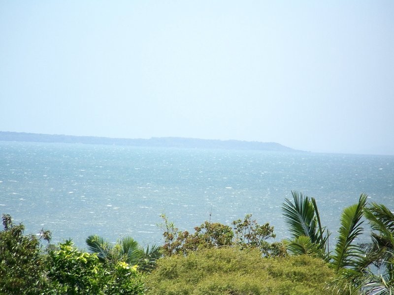 6 WOBUR ST, Lamb Island QLD 4184