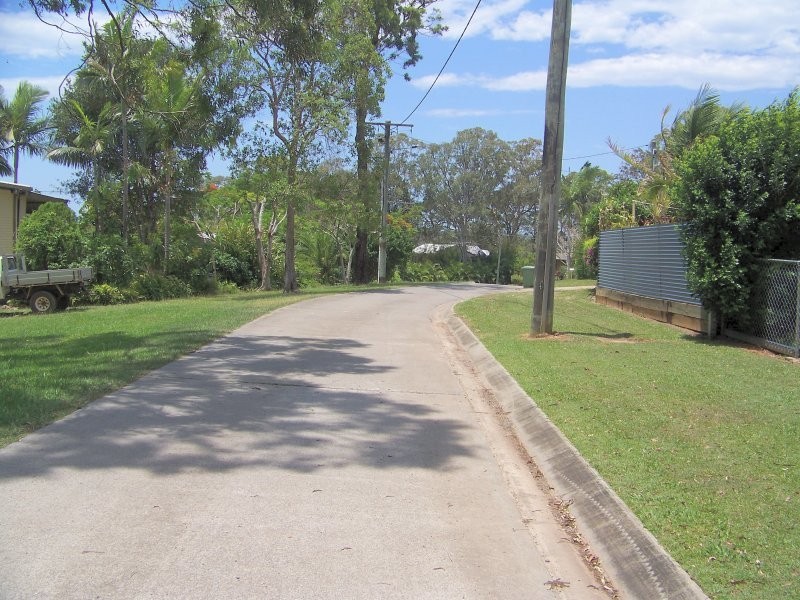 99 PERULPA DR, Lamb Island QLD 4184