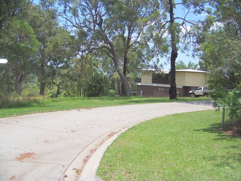 99 PERULPA DR, Lamb Island QLD 4184