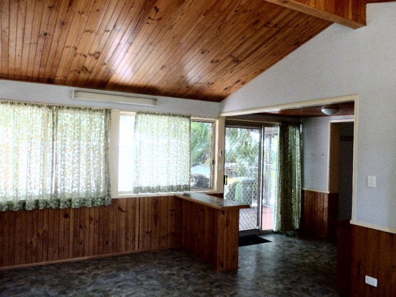 245 HIGH CENTRAL RD, Macleay Island QLD 4184