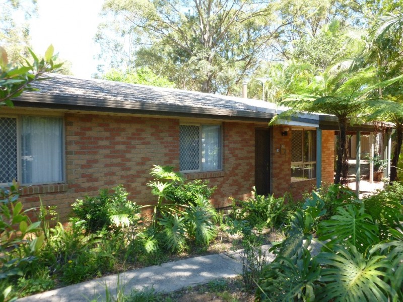 245 HIGH CENTRAL RD, Macleay Island QLD 4184