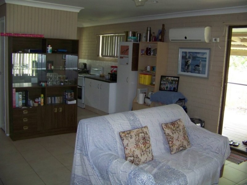 5 Citron Street, Macleay Island QLD 4184