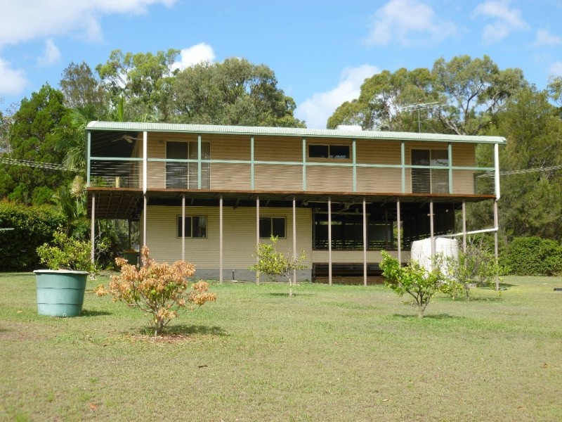 1 CHARLES TERRACE, Macleay Island QLD 4184