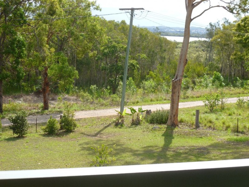 1 CHARLES TERRACE, Macleay Island QLD 4184