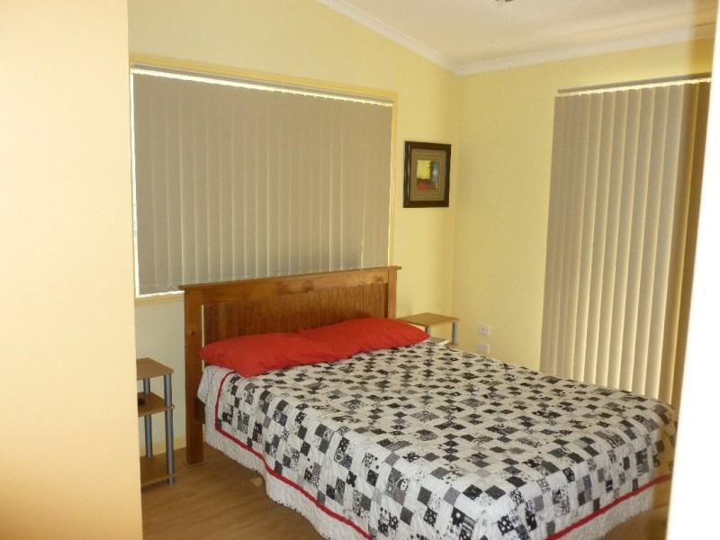 1 CHARLES TERRACE, Macleay Island QLD 4184