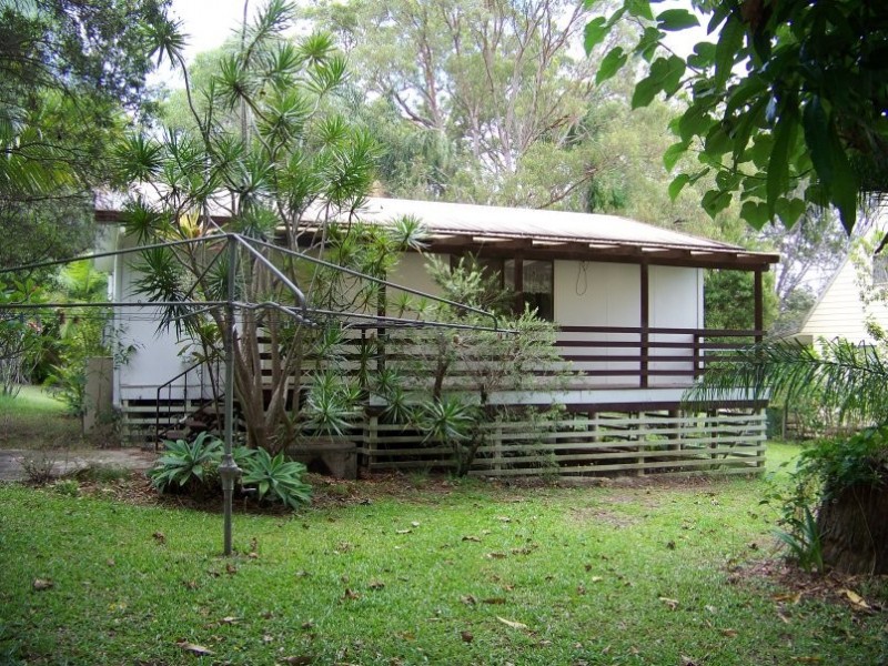 3 Garnet Street, Macleay Island QLD 4184