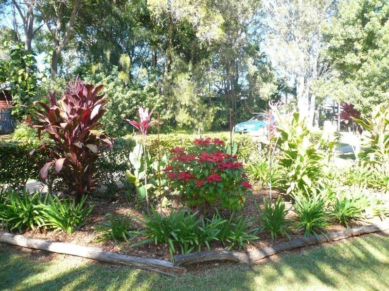 66 LUCAS dr, Lamb Island QLD 4184