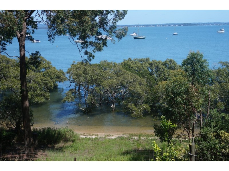 47 COONDOOROOPA DRIVE, Macleay Island QLD 4184