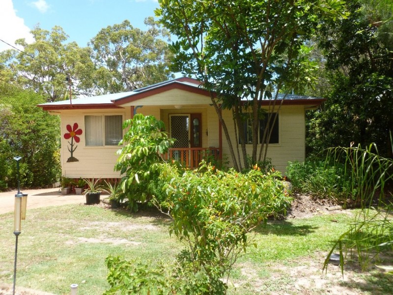 47 COONDOOROOPA DRIVE, Macleay Island QLD 4184