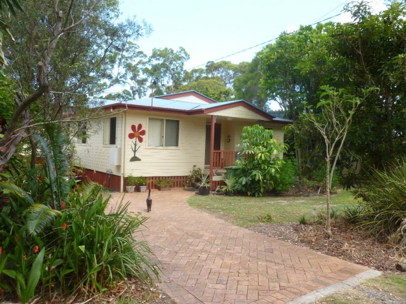 47 COONDOOROOPA DRIVE, Macleay Island QLD 4184