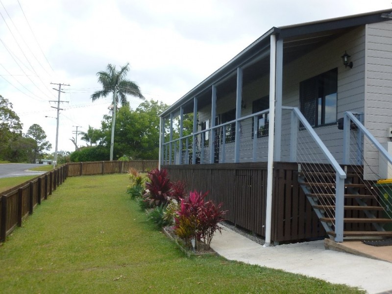 2 DUNCAN ST, Macleay Island QLD 4184