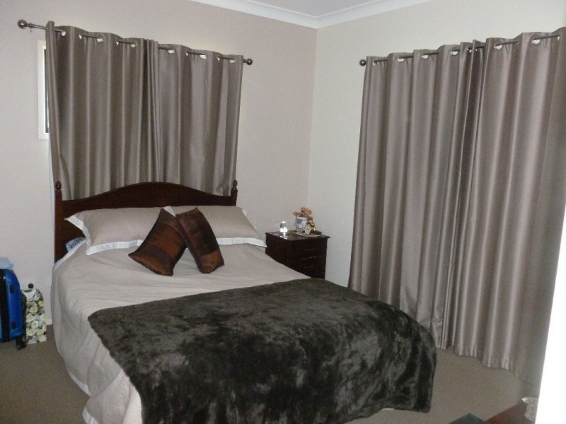 2 DUNCAN ST, Macleay Island QLD 4184