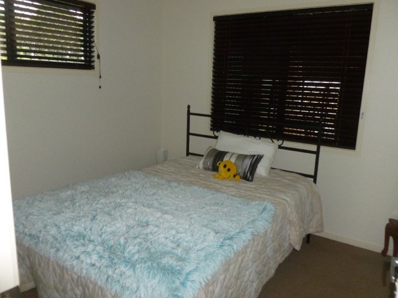 2 DUNCAN ST, Macleay Island QLD 4184