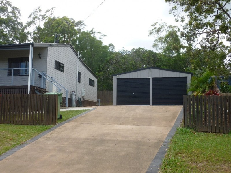 2 DUNCAN ST, Macleay Island QLD 4184