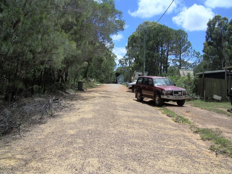 13 BELAR ST, Lamb Island QLD 4184