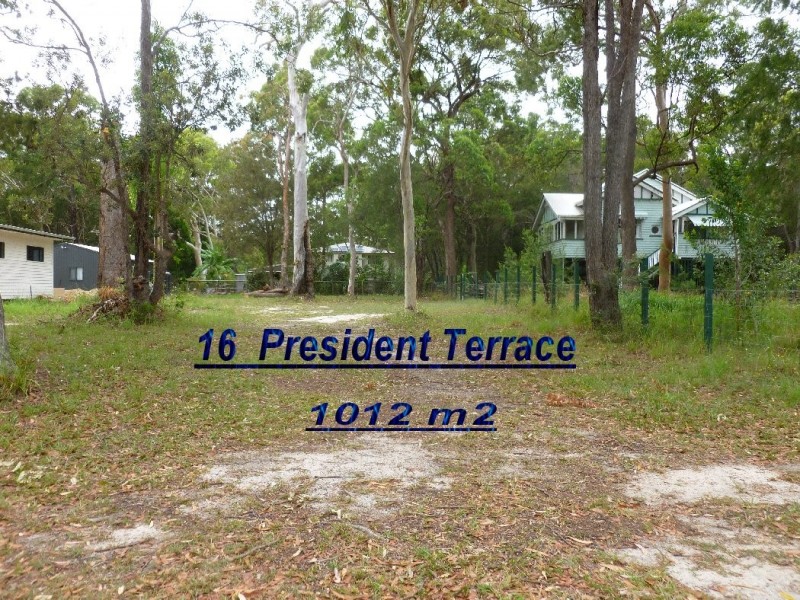 16 PRESIDENT TERRACE, Macleay Island QLD 4184