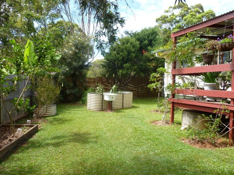 190 HIGH CENTRAL ROAD, Macleay Island QLD 4184