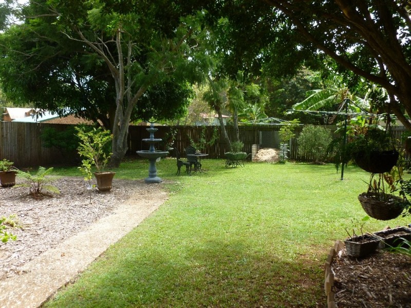 190 HIGH CENTRAL ROAD, Macleay Island QLD 4184
