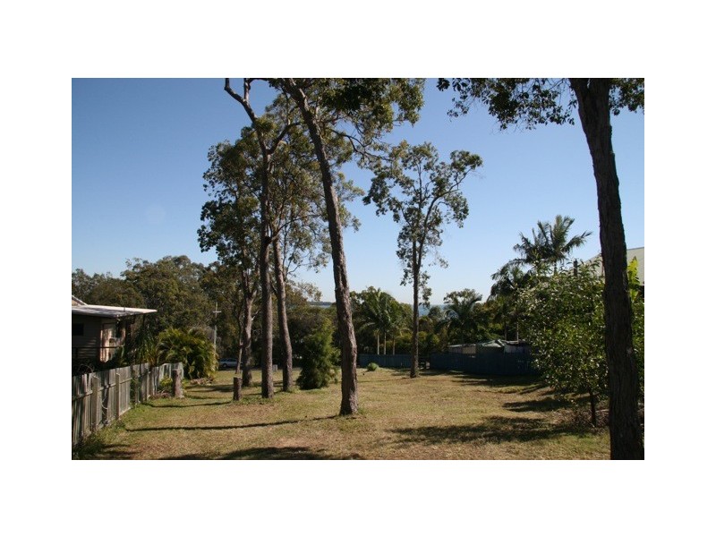 54 COONDOOROOPA DR, Macleay Island QLD 4184