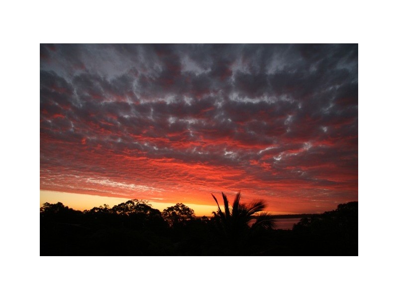 54 COONDOOROOPA DR, Macleay Island QLD 4184