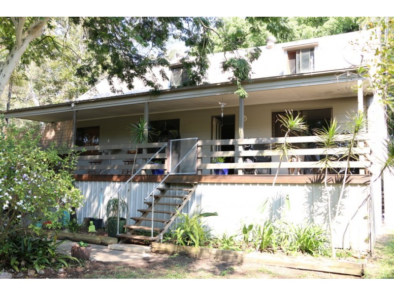 4 WANDA ST, Macleay Island QLD 4184