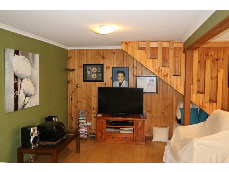 4 WANDA ST, Macleay Island QLD 4184