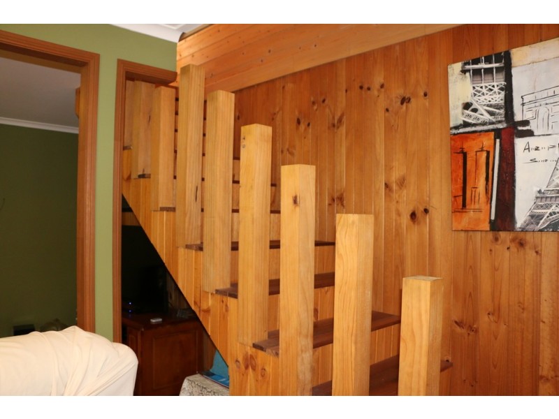 4 WANDA ST, Macleay Island QLD 4184