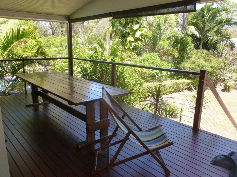 20 COAST ROAD, Macleay Island QLD 4184