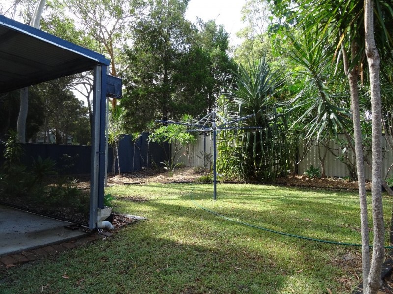 20 COAST ROAD, Macleay Island QLD 4184