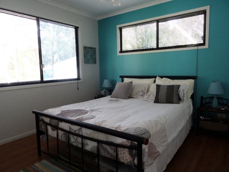 20 COAST ROAD, Macleay Island QLD 4184