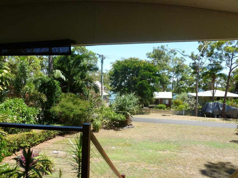 20 COAST ROAD, Macleay Island QLD 4184