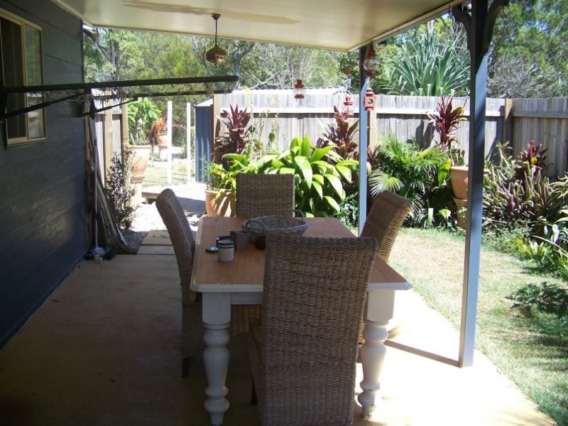 2 HEATH ST, Macleay Island QLD 4184