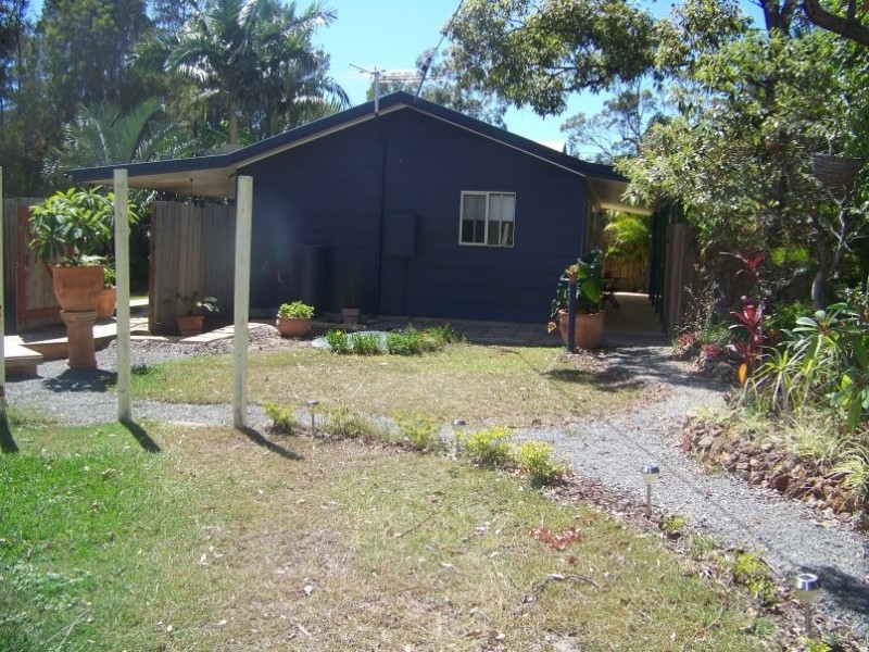 2 HEATH ST, Macleay Island QLD 4184