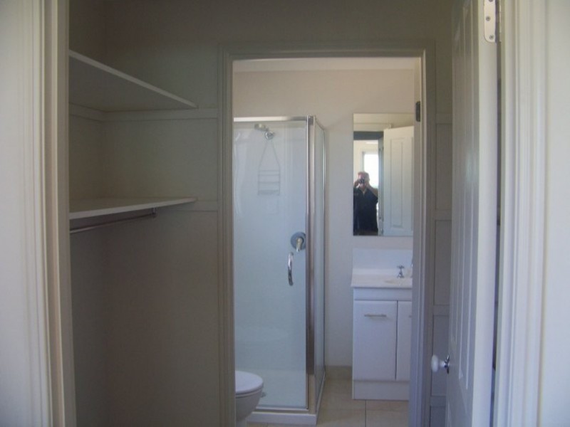 16 Camena St, Macleay Island QLD 4184