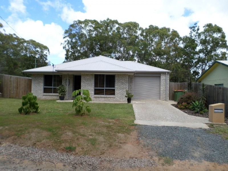 2 ORANA, Macleay Island QLD 4184
