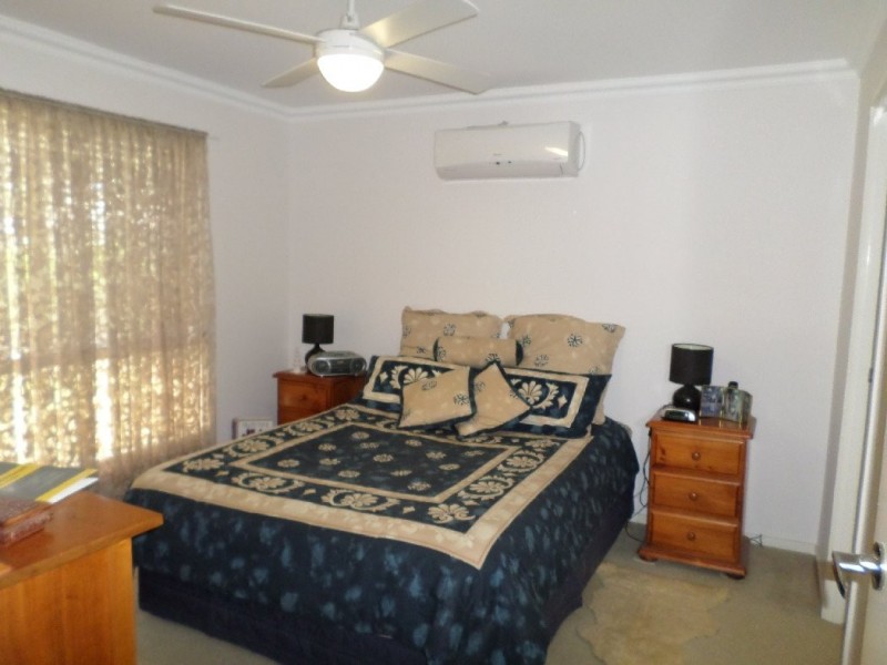 2 ORANA, Macleay Island QLD 4184