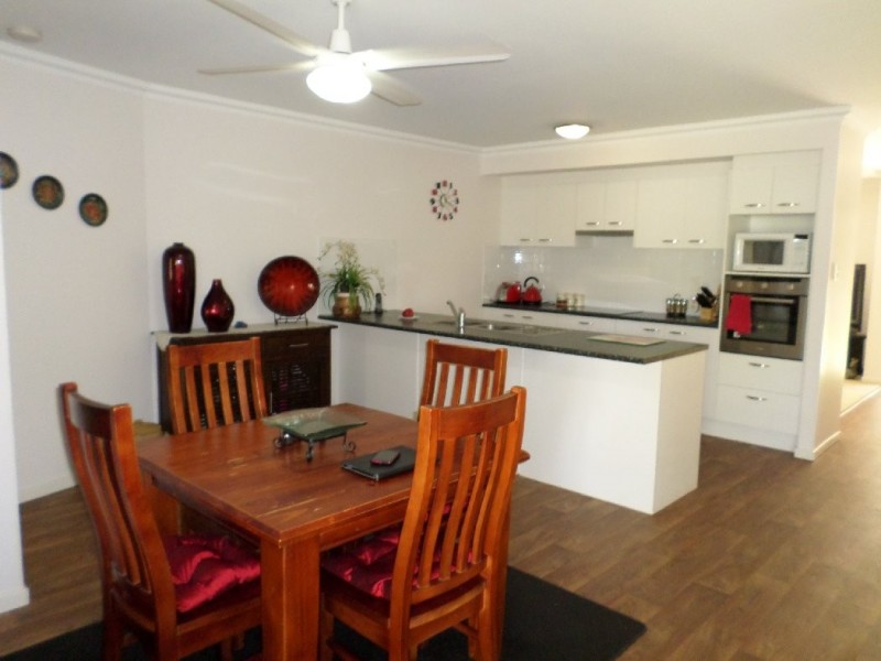2 ORANA, Macleay Island QLD 4184